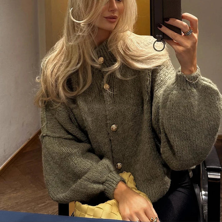 Oversized cardigan met gouden knopen