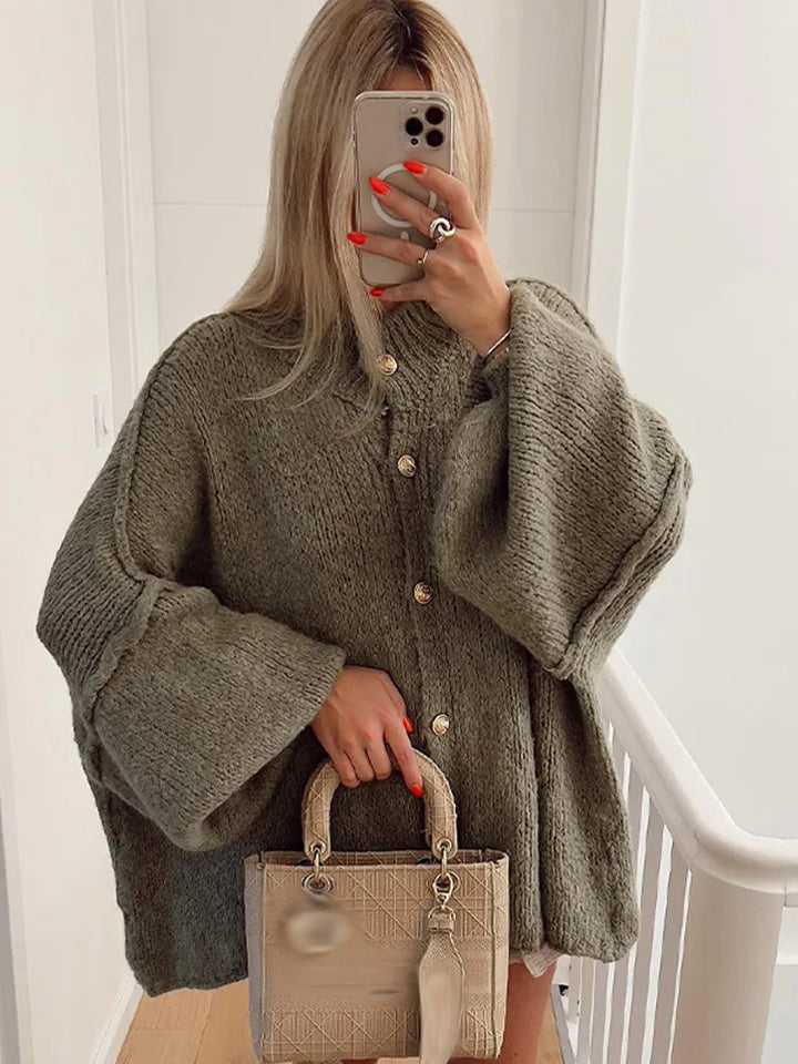 Oversized cardigan met gouden knopen