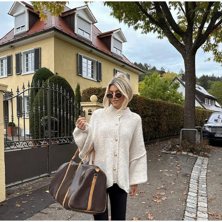 Oversized cardigan met gouden knopen